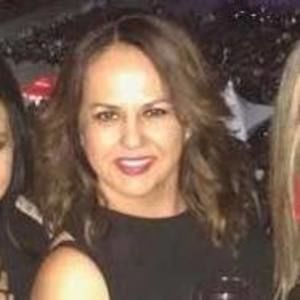 Meet your Posher, Julissa